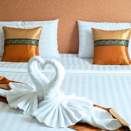Km Hotel Чиангмай Екстериор снимка
