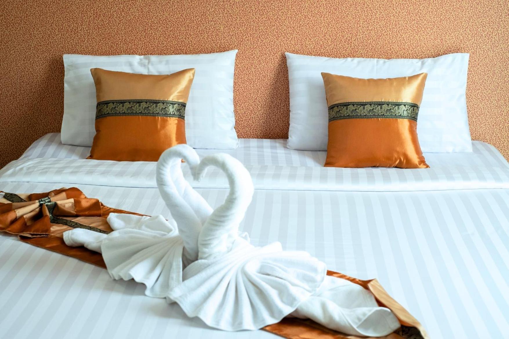Km Hotel Чиангмай Екстериор снимка