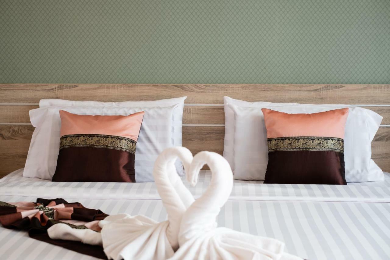 Km Hotel Чиангмай Екстериор снимка
