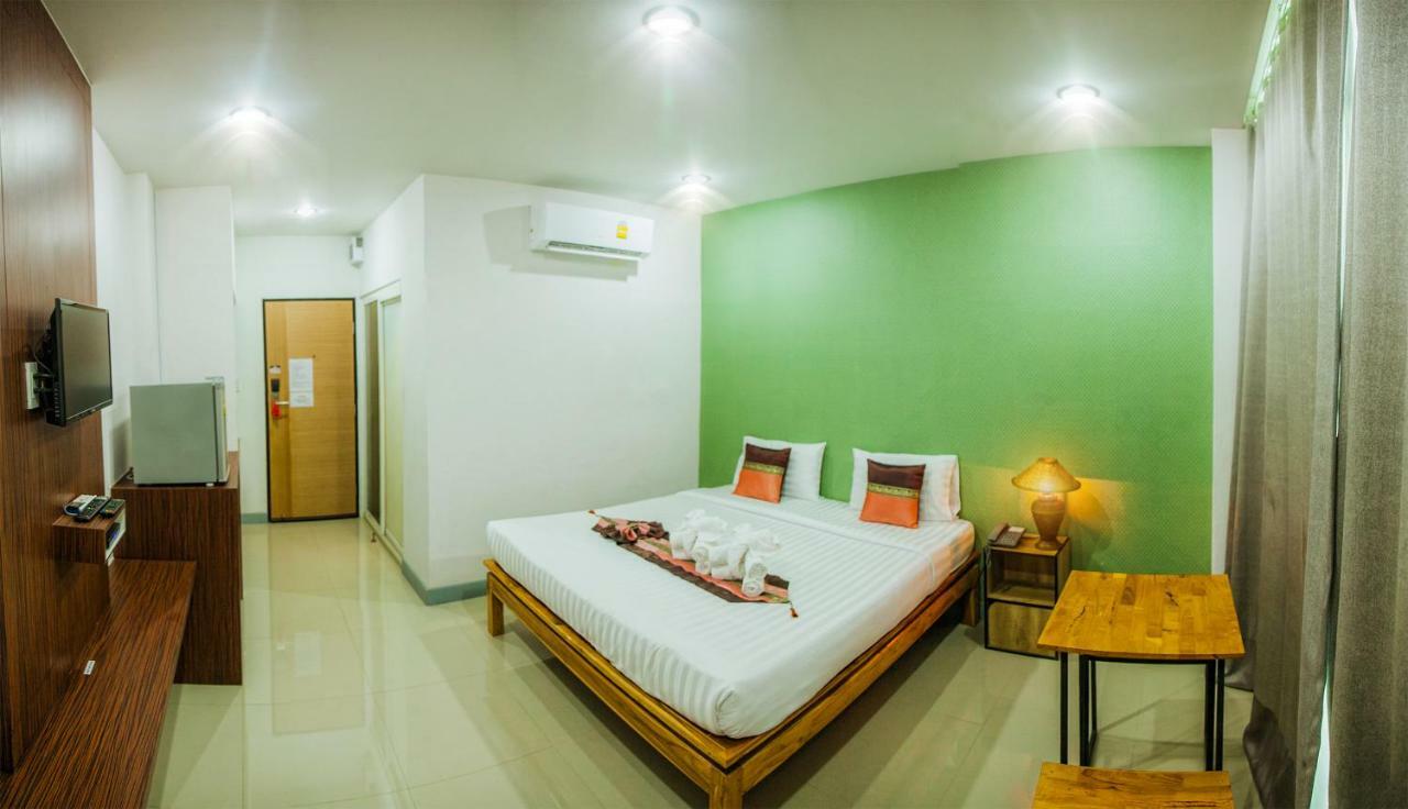 Km Hotel Чиангмай Екстериор снимка