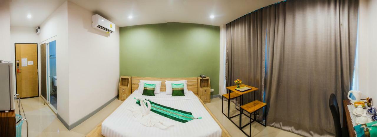 Km Hotel Чиангмай Екстериор снимка