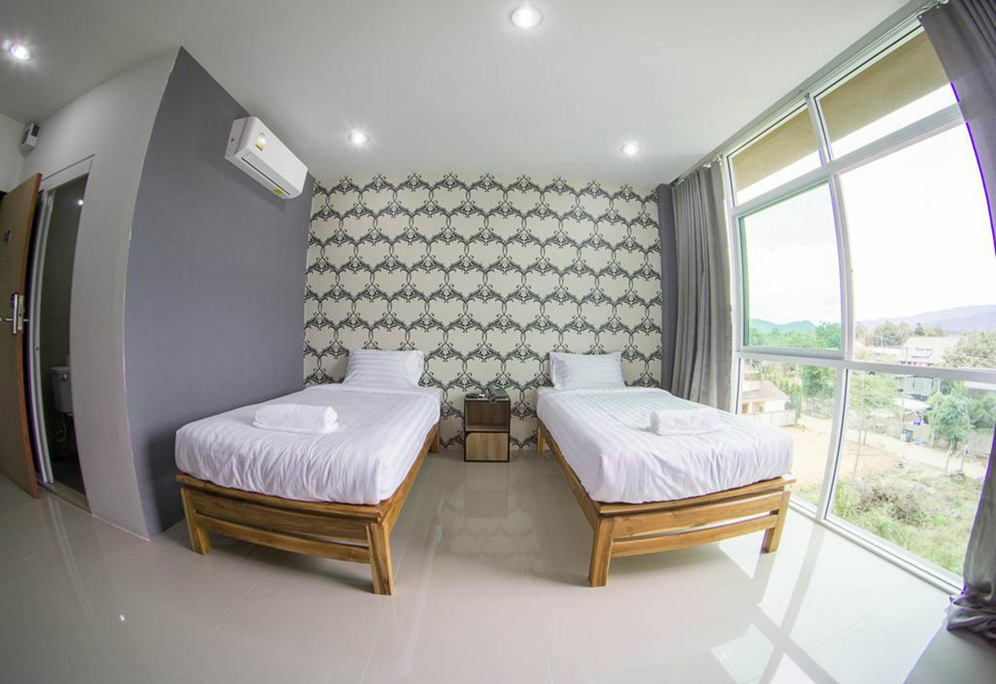 Km Hotel Чиангмай Екстериор снимка